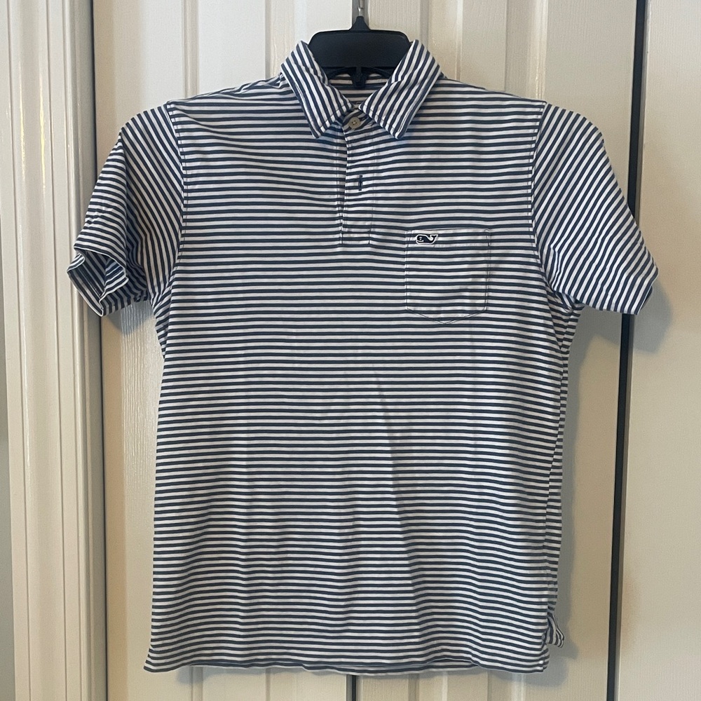 VINEYARD VINES Soft cotton short sleeved polo shirt in boys Large (16-18)